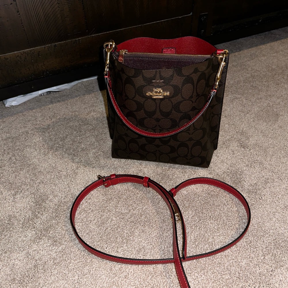 Like new Mollie coach bag